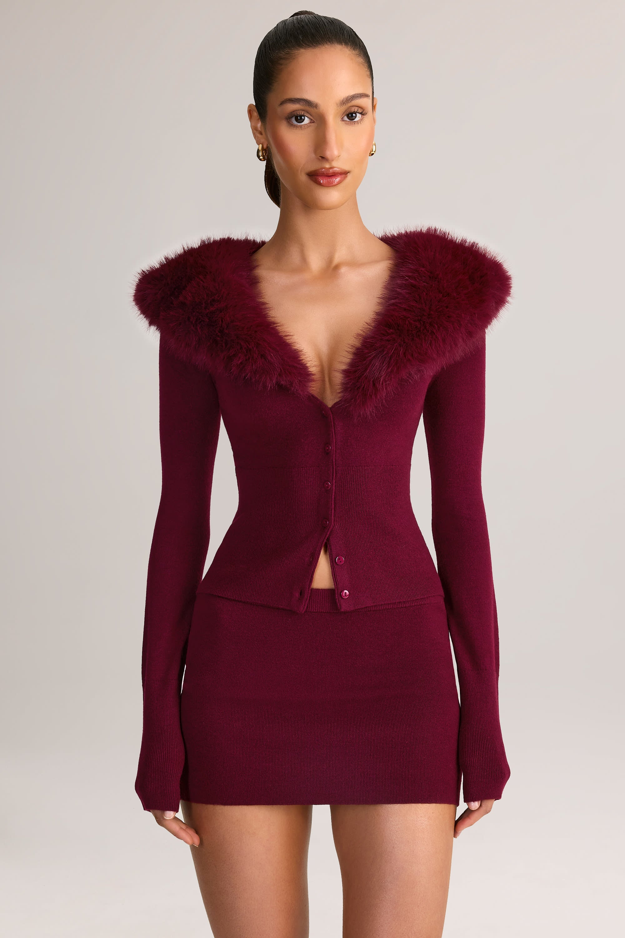 Knit Mid-Rise Mini Skirt in Wine