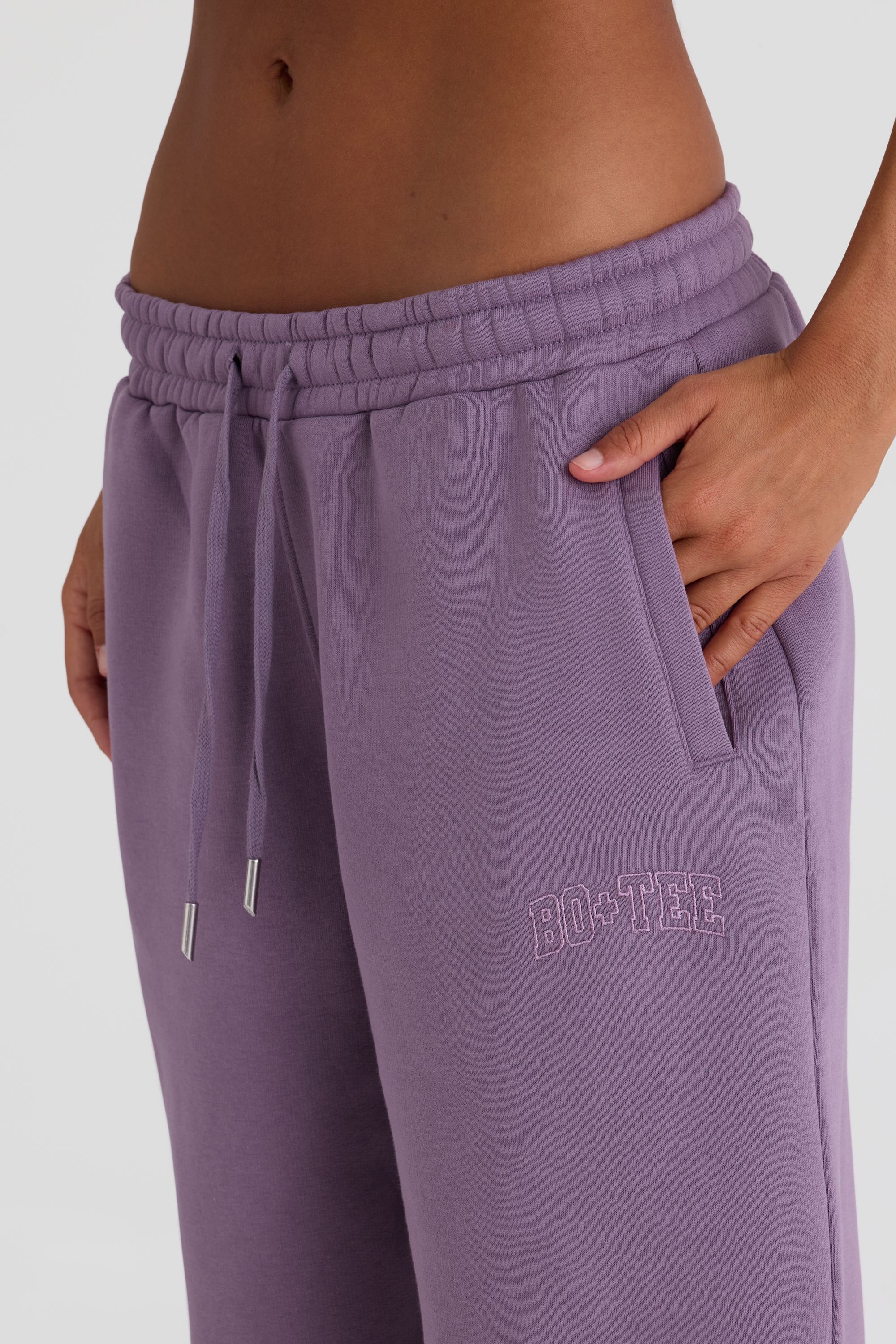 Brushed Jersey Mid-Rise Relaxed Joggers in Dusk
