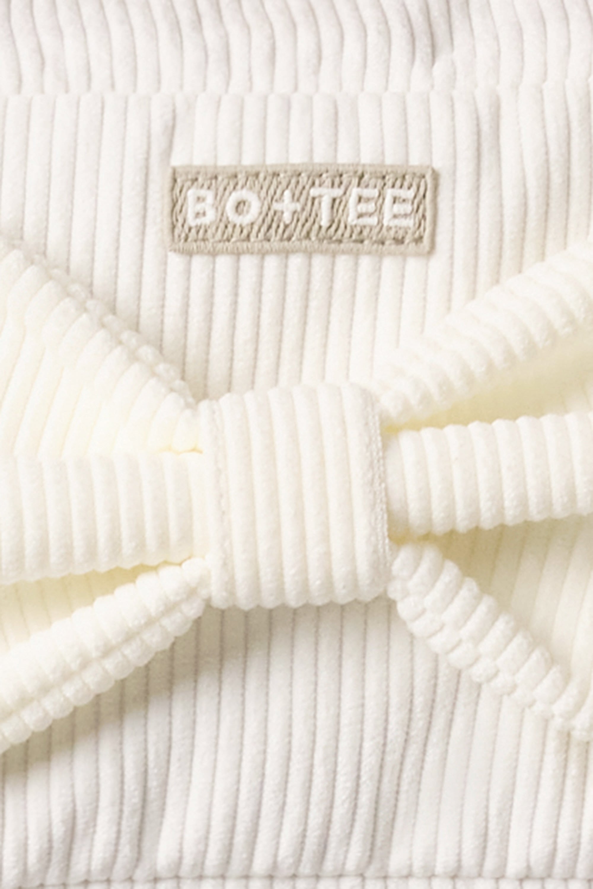 Corduroy Bow Makeup Bag in Marshmallow