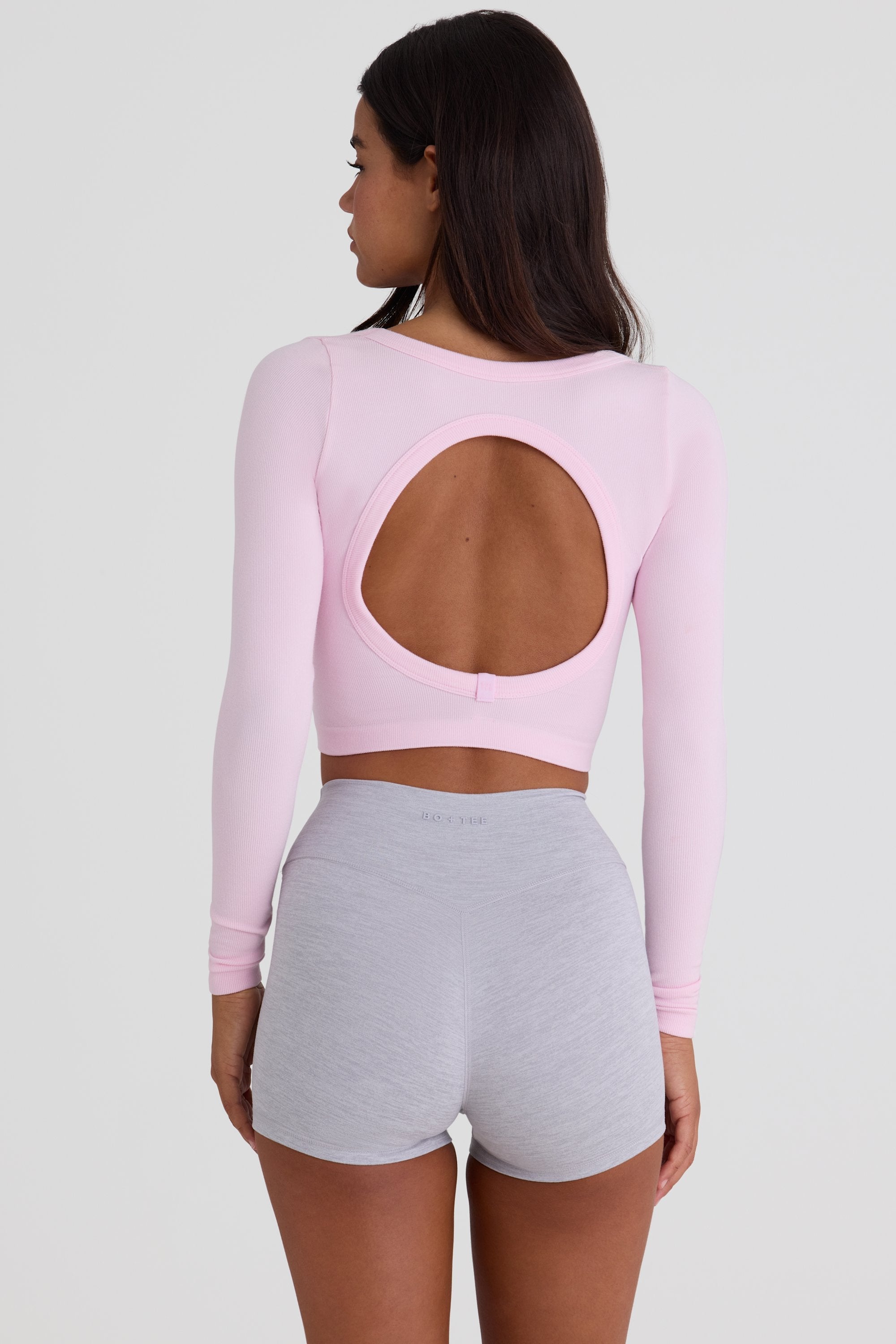 Seamless Soft Rib Cut-Out Crop Top in Powder Pink