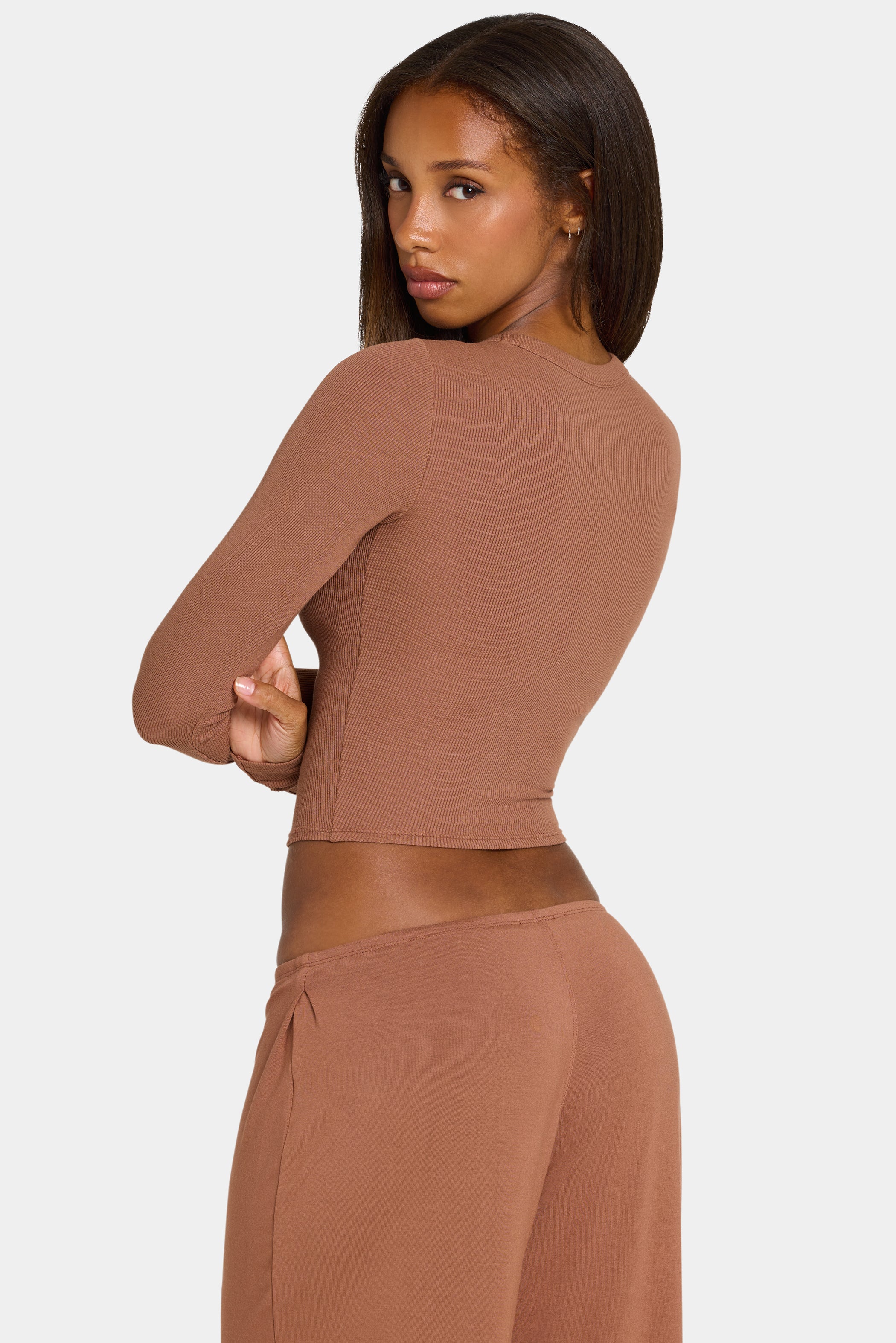 ButterCloud™ Long-Sleeve Crop Top in Cocoa