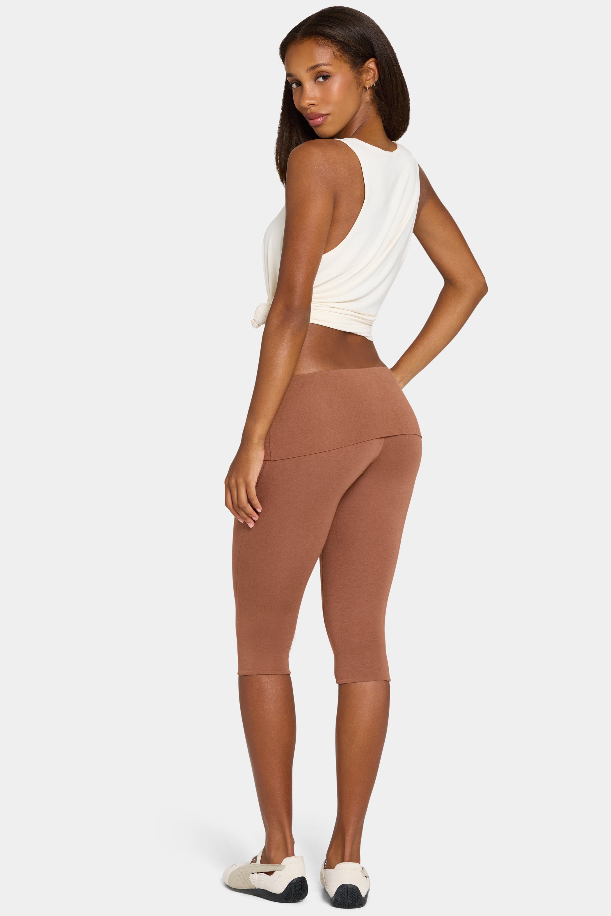 ButterCloud™ Capri Leggings in Cocoa - 2