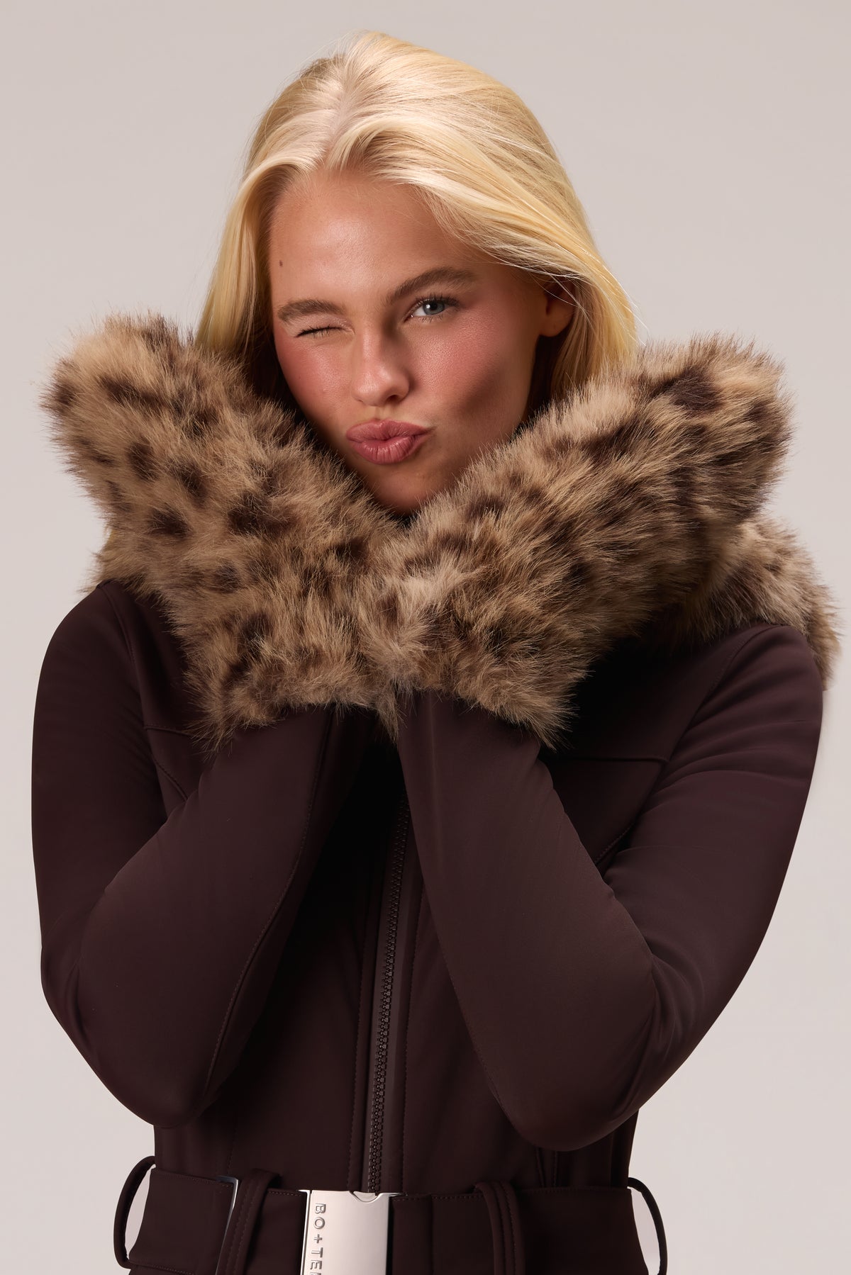 Faux Fur Tote Mitts in Brown Leopard - 1