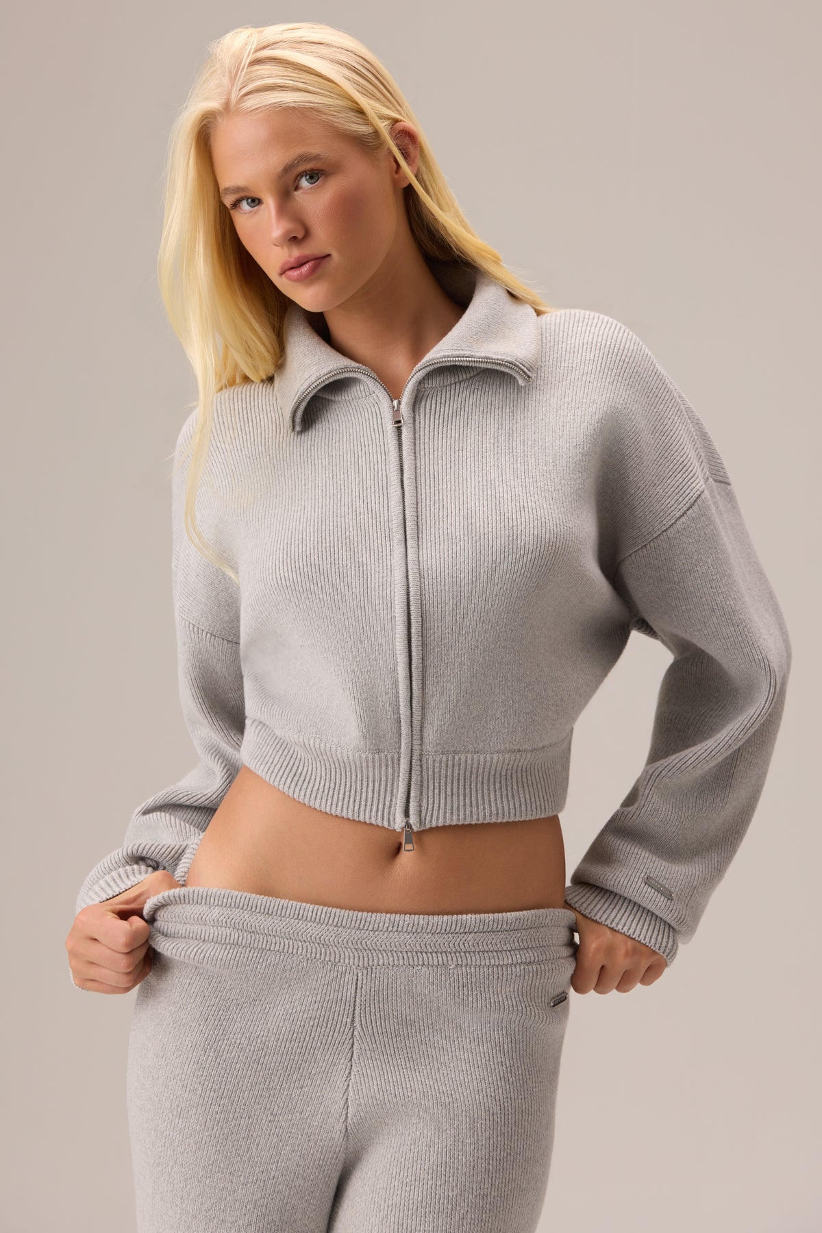 Ribbed Knit Zip-Up Sweatshirt in Pebble