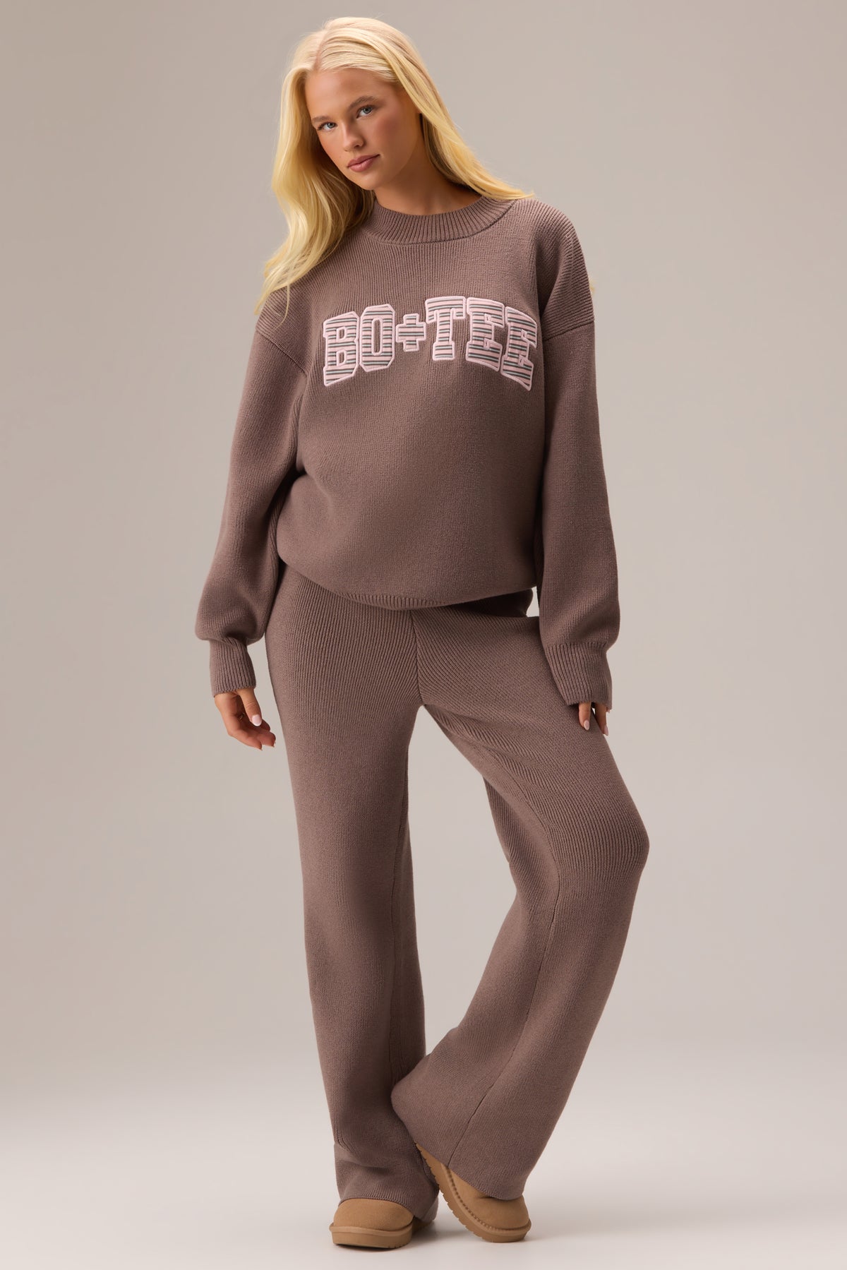 Ribbed Knit Wide-Leg Joggers in Chestnut