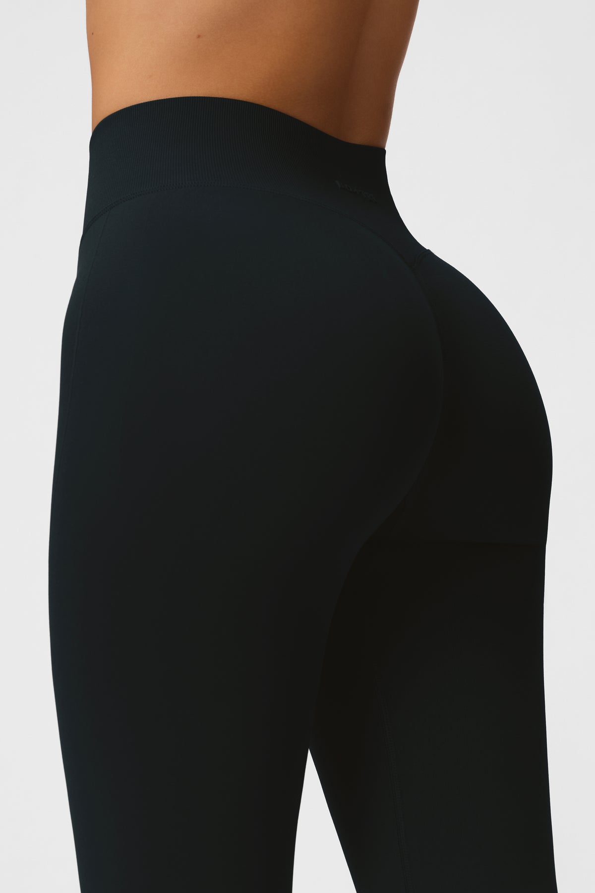 Seamless Full-Length Leggings in Black