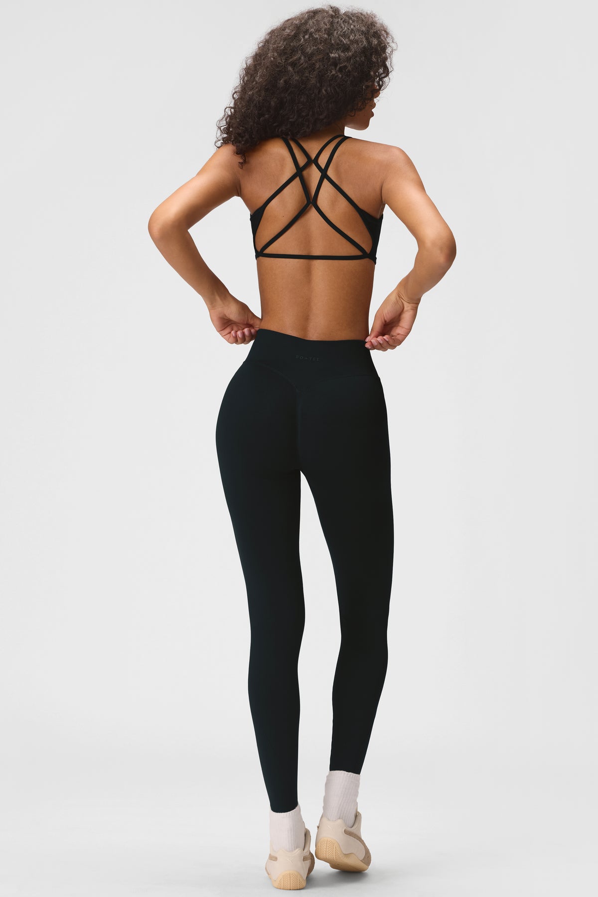 Seamless Full-Length Leggings in Black