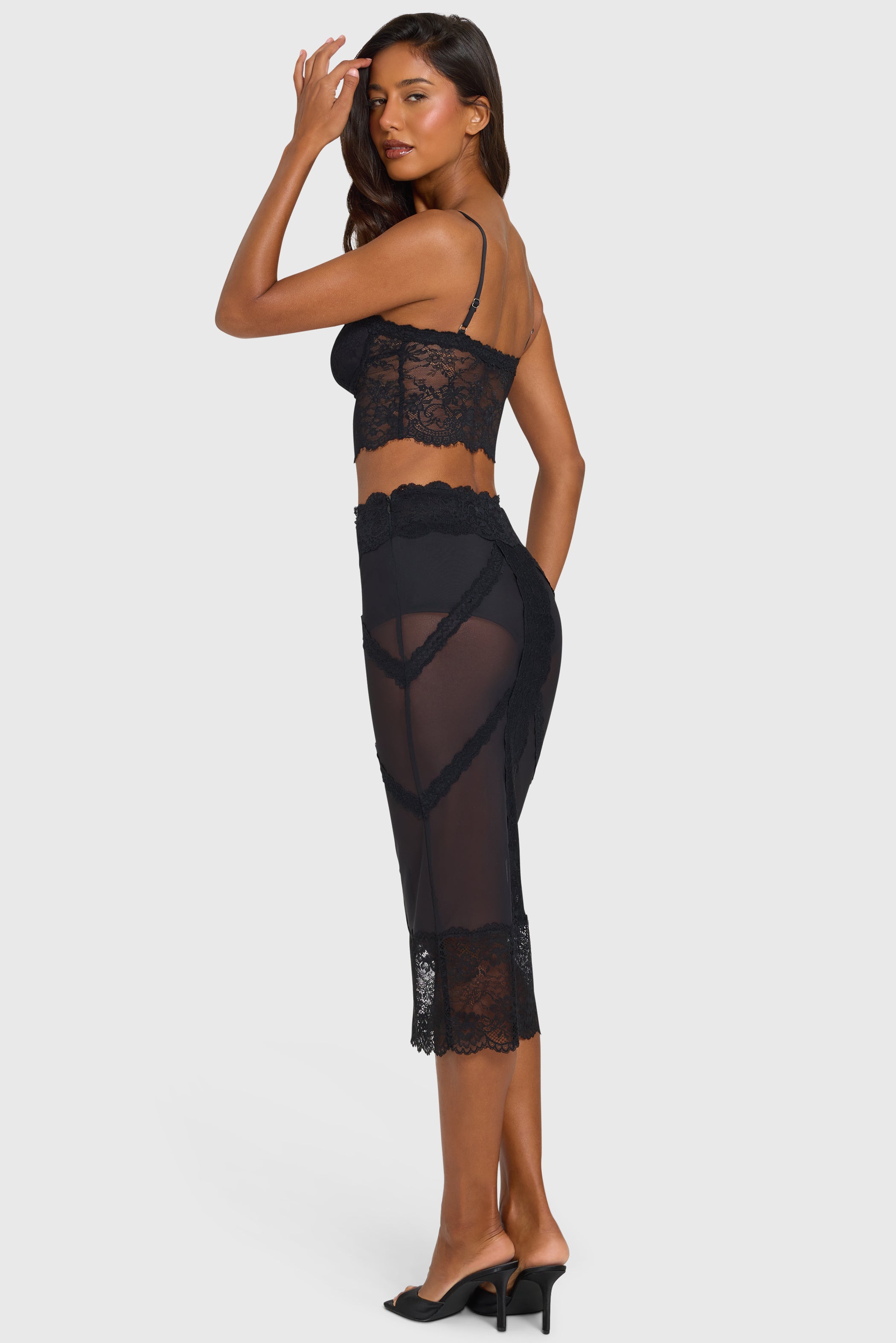 Placed Lace-Trim Mid-Rise Midi Skirt in Black