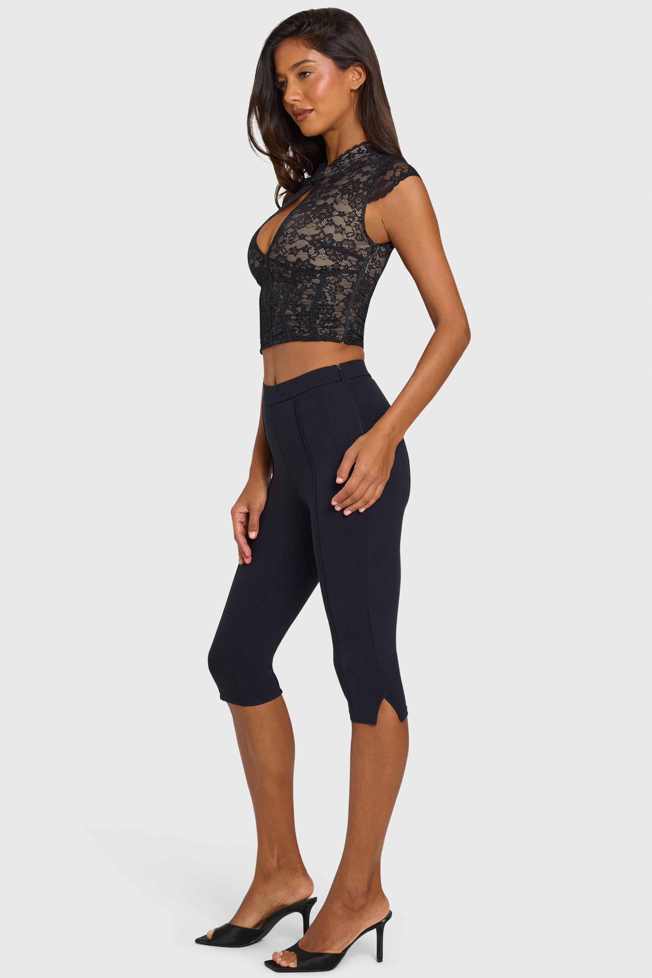Ponte Capri Leggings in Black