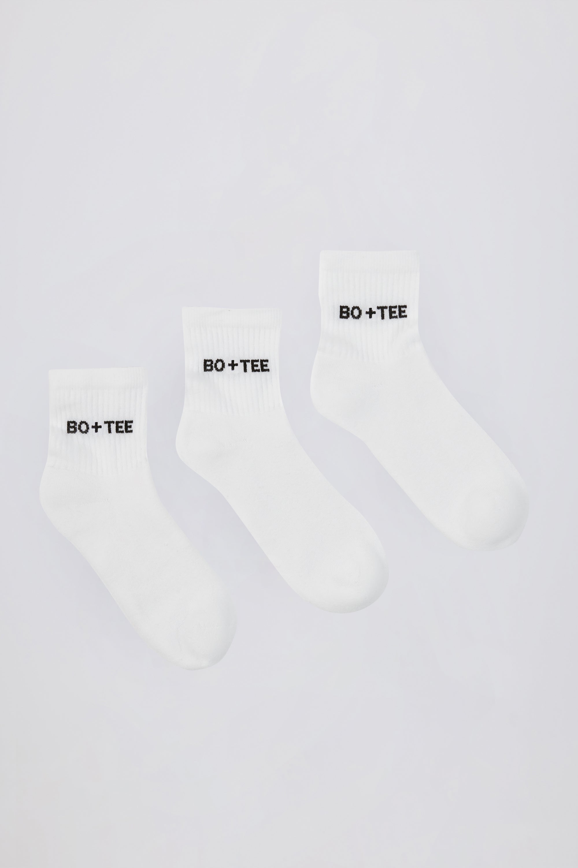 Ribbed Crew Sock Bundle in White - 1